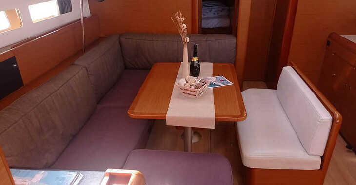 Chartern Sie segelboot in Naviera Balear - Sun Odyssey 479 - 4 cab.