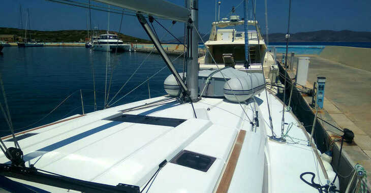 Louer voilier à Agios Kosmas Marina - Sun Odyssey 519 - 4 + 1 cab.