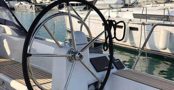 Louer voilier à Agios Kosmas Marina - Sun Odyssey 519 - 5 cab.