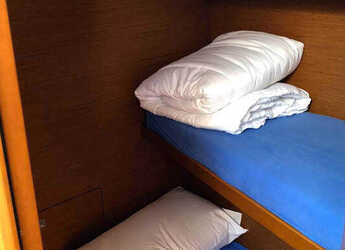 Chartern Sie segelboot in Agios Kosmas Marina - Sun Odyssey 519 - 5 cab.