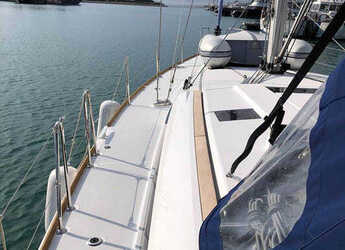 Chartern Sie segelboot in Agios Kosmas Marina - Sun Odyssey 519 - 5 cab.