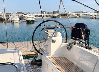 Chartern Sie segelboot in Agios Kosmas Marina - Sun Odyssey 519 - 5 cab.