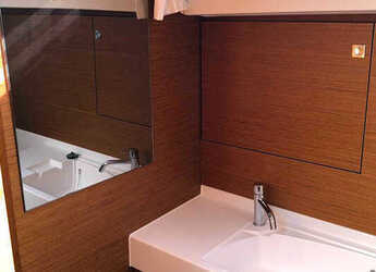 Chartern Sie segelboot in Agios Kosmas Marina - Sun Odyssey 519 - 5 cab.