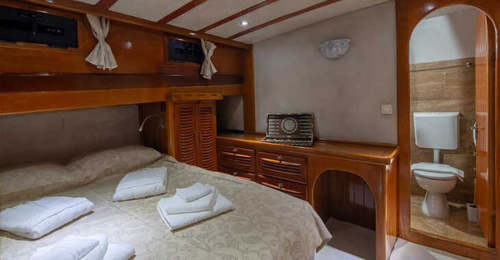 Rent a schooner in Marina Split (ACI Marina) - Gulet Eleganza
