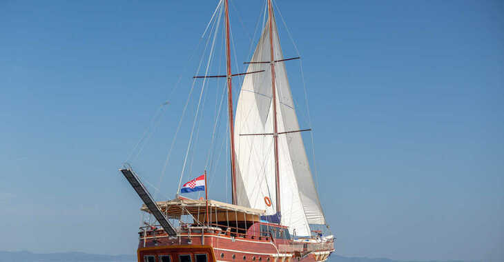 Rent a schooner in Marina Split (ACI Marina) - Gulet Eleganza