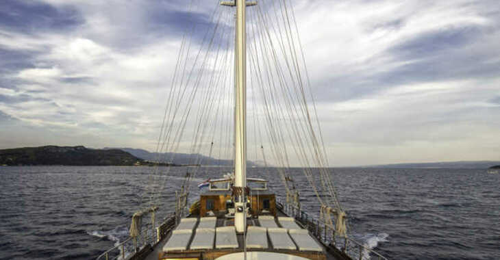 Rent a schooner in Marina Split (ACI Marina) - Gulet Libra