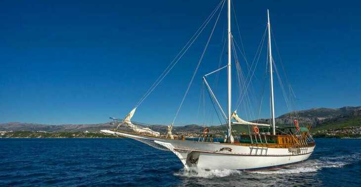 Rent a schooner in Marina Split (ACI Marina) - Gulet Alisa