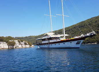 Rent a schooner in ACI Marina Dubrovnik - Gulet Vito 