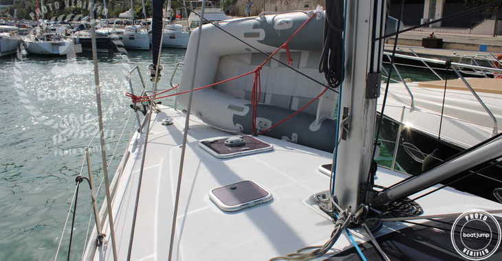 Rent a sailboat in Port Mahon - Oceanis 40 