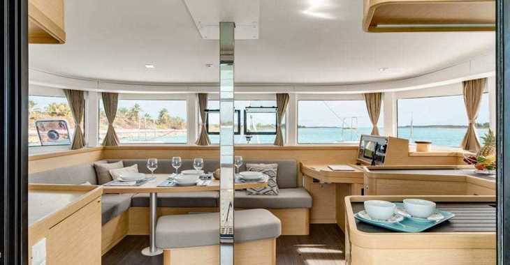Rent a catamaran in Nanny Cay - Lagoon 42