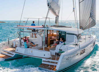 Louer catamaran à Road Reef Marina - Lagoon 42