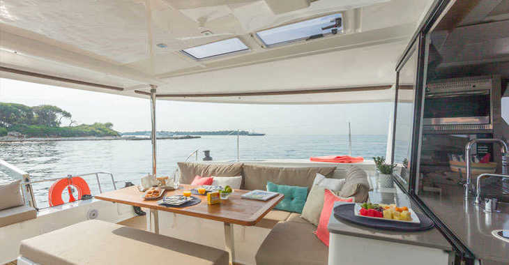 Rent a catamaran in Road Reef Marina - Helia 44 Maestro Evolution