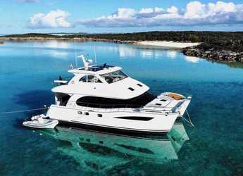 Rent a power catamaran  in Palm Cay Marina - Horizon 52