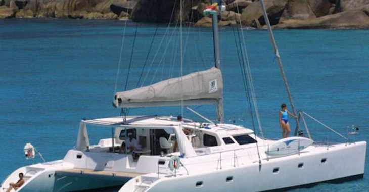 Rent a catamaran in Nanny Cay - Voyage 50