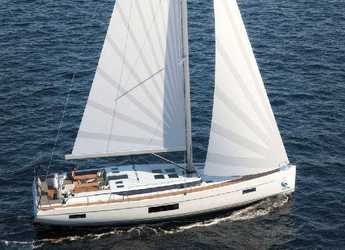 Rent a sailboat in Nidri Marine - Bavaria 22
