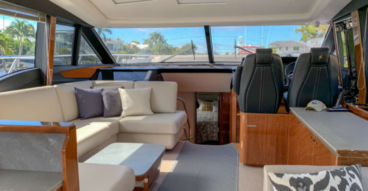 Rent a yacht in Freeport - Princess 65