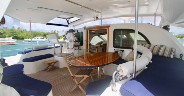 Rent a catamaran in Blue Lagoon - Privilege Alliaura 49