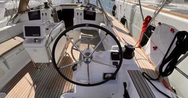 Rent a sailboat in Portocolom - Sun Odyssey 389