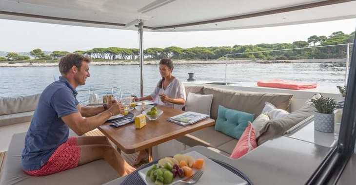 Chartern Sie segelboot in Nanny Cay - 2018 Fountaine-Pajot Helia 44 EVO