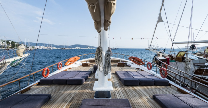 Rent a schooner in Bodrum Marina - Gulet Freedom (Luxury)
