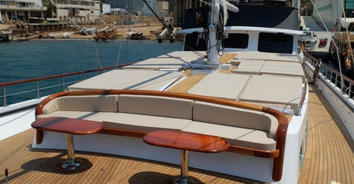 Rent a schooner in Bodrum Marina - Gulet Oguz Bey (Luxury)