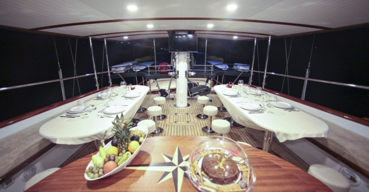Rent a schooner in Bodrum Marina - Gulet Oguz Bey (Luxury)