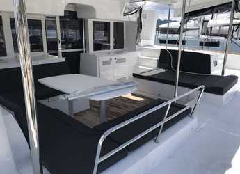 Rent a catamaran in Marina di Portisco - Lagoon 450F