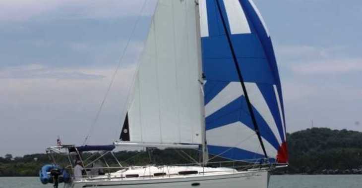 Rent a sailboat in Yacht Haven Marina - Bavaria 34 Cruiser