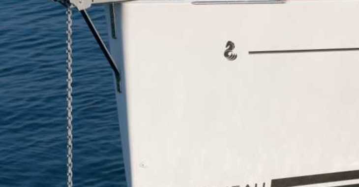 Chartern Sie segelboot in Marina di Cannigione - Oceanis 41.1