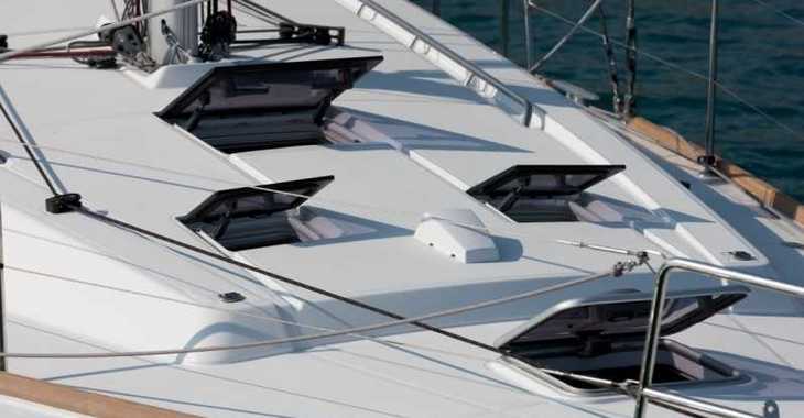 Rent a sailboat in Marina di Procida - Oceanis 41.1