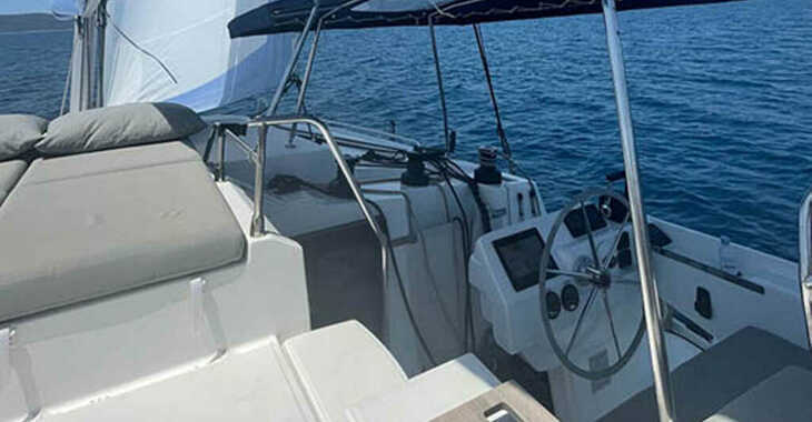 Rent a catamaran in Marina Baotić - Fountaine Pajot Astrea 42 - 4 + 2 cab.