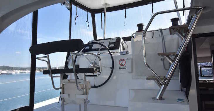 Louer catamaran à Punat - Lagoon 42