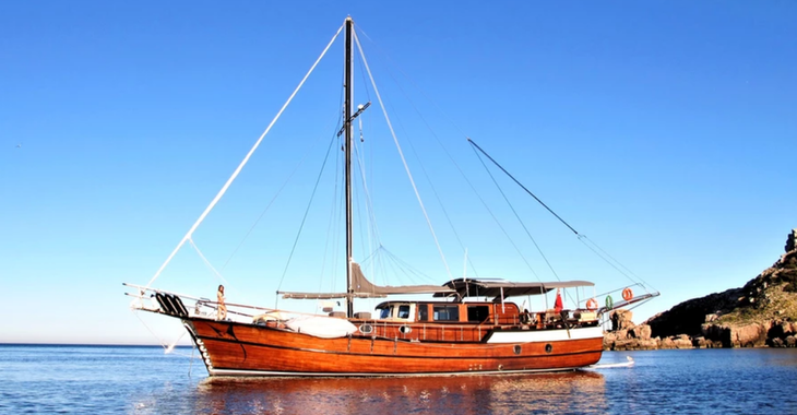 Rent a schooner in Port Mahon - Gulet 