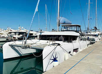 Rent a catamaran in Agios Kosmas Marina - Lagoon 42 - 4 + 2 cab.
