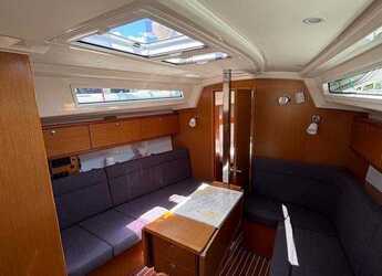 Rent a sailboat in Jezera ACI Marina - Bavaria Cruiser 34