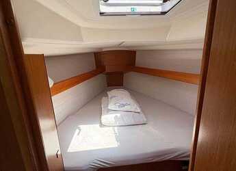 Rent a sailboat in Jezera ACI Marina - Bavaria Cruiser 34