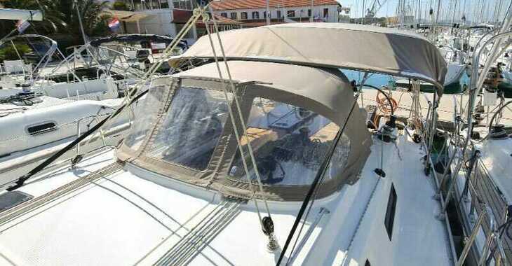 Rent a sailboat in Veruda Marina - Bavaria Cruiser 37 - 3 cab.