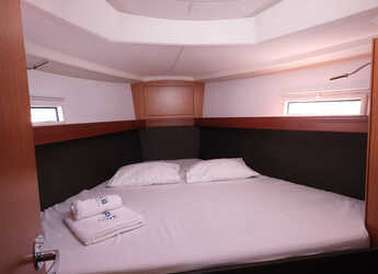 Rent a sailboat in D-Marin Gocek - Bavaria Cruiser 37 - 3 cab.
