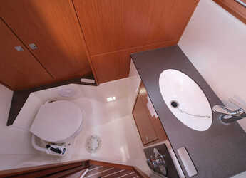 Rent a sailboat in D-Marin Gocek - Bavaria Cruiser 37 - 3 cab.