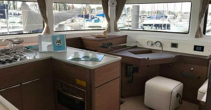 Rent a catamaran in Trogir ACI Marina - Lagoon 46 Fly