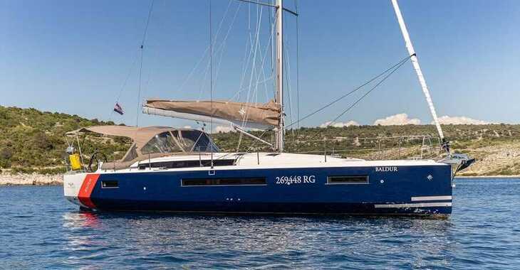 Rent a sailboat in Marina Kremik - Sun Odyssey 490