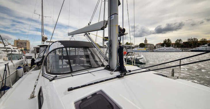 Rent a sailboat in Zadar Marina - Sun Loft 47