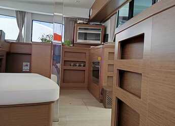 Alquilar catamarán en Porto Capo d'Orlando Marina - Lagoon 42