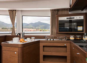 Alquilar catamarán en Porto Capo d'Orlando Marina - Lagoon 42