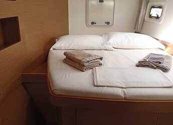 Alquilar catamarán en Porto Capo d'Orlando Marina - Lagoon 42