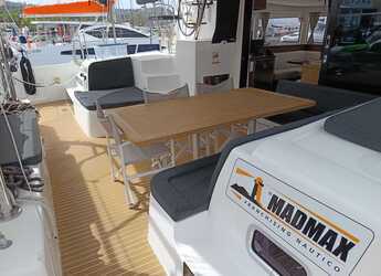 Alquilar catamarán en Porto Capo d'Orlando Marina - Lagoon 42