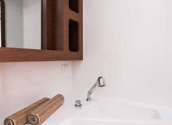 Alquilar catamarán en Porto Capo d'Orlando Marina - Lagoon 42