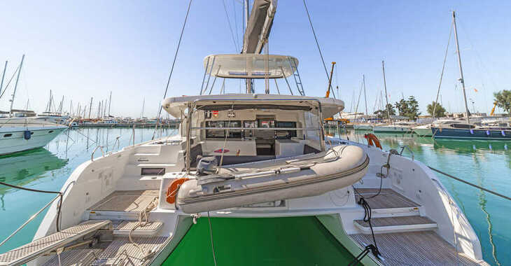 Chartern Sie katamaran in Lavrion Marina - Lagoon 46 A/C & GEN & WM