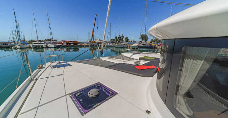 Rent a catamaran in Lavrion Marina - Lagoon 46 A/C & GEN & WM