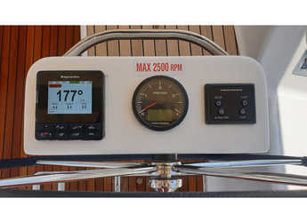 Rent a sailboat in Marina Frapa - Dufour 430 Grand Large